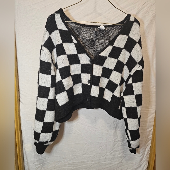 H&M Black and White Checkered Cardigan - Picture 1 of 6